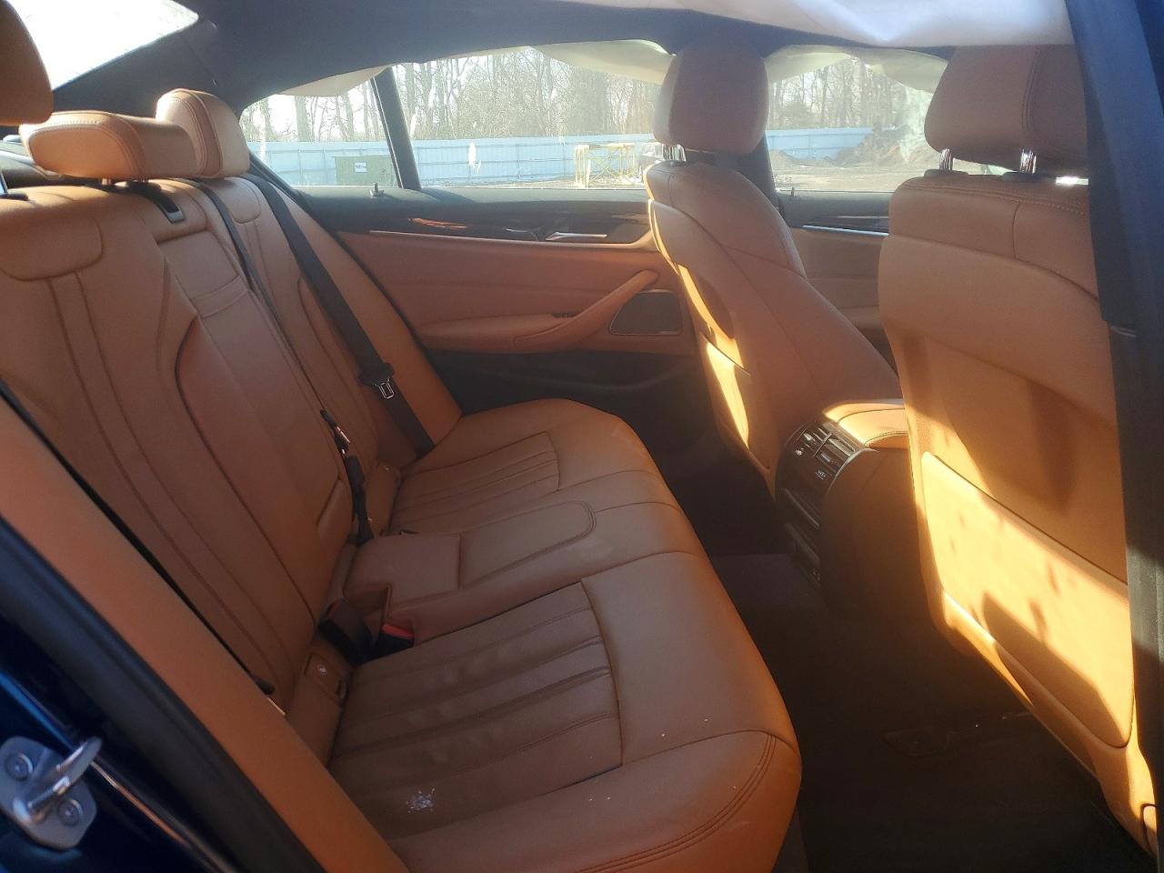 2021 BMW 530 XI photo 19