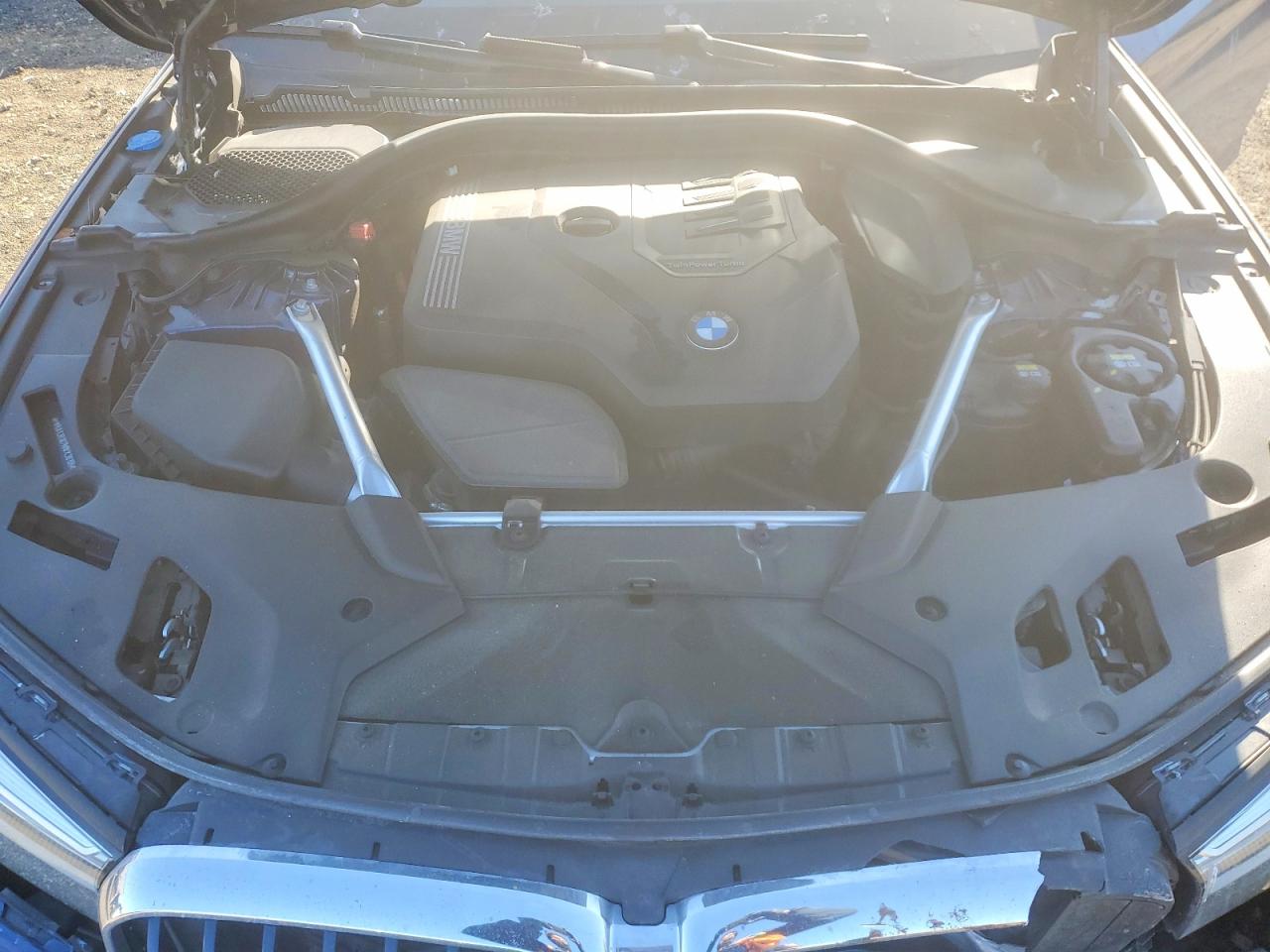 2021 BMW 530 XI photo 21