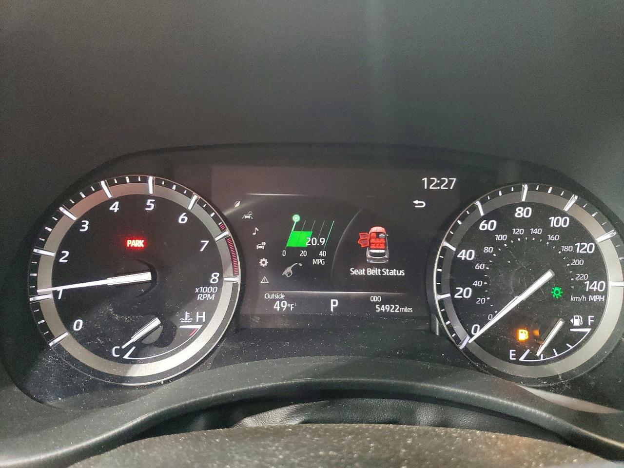 2021 TOYOTA HIGHLANDER XLE photo 9