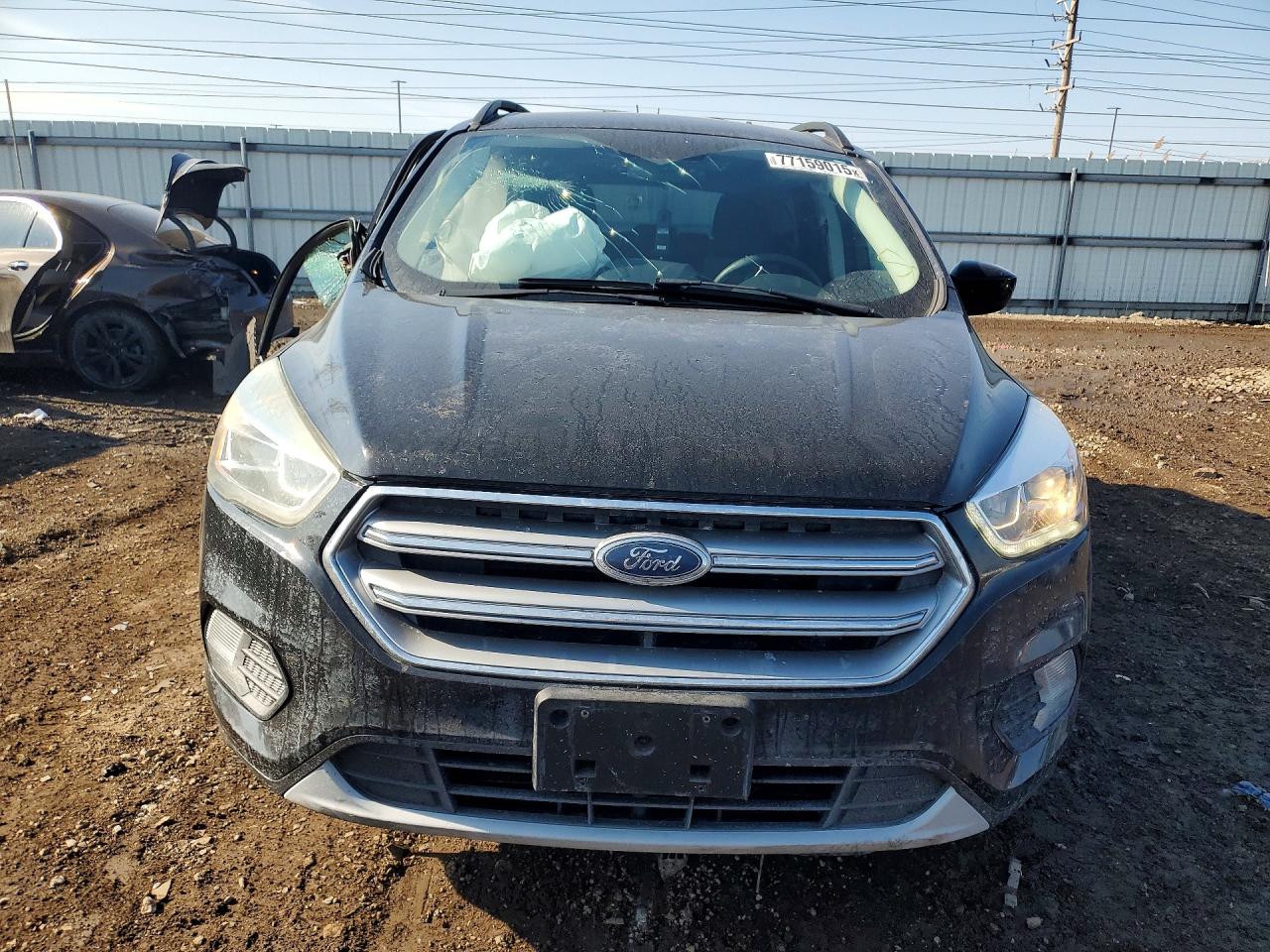 2017 FORD ESCAPE SE photo 9