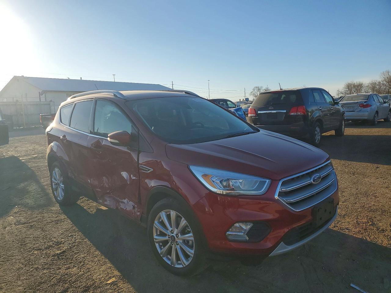 2017 FORD ESCAPE TITANIUM photo 4