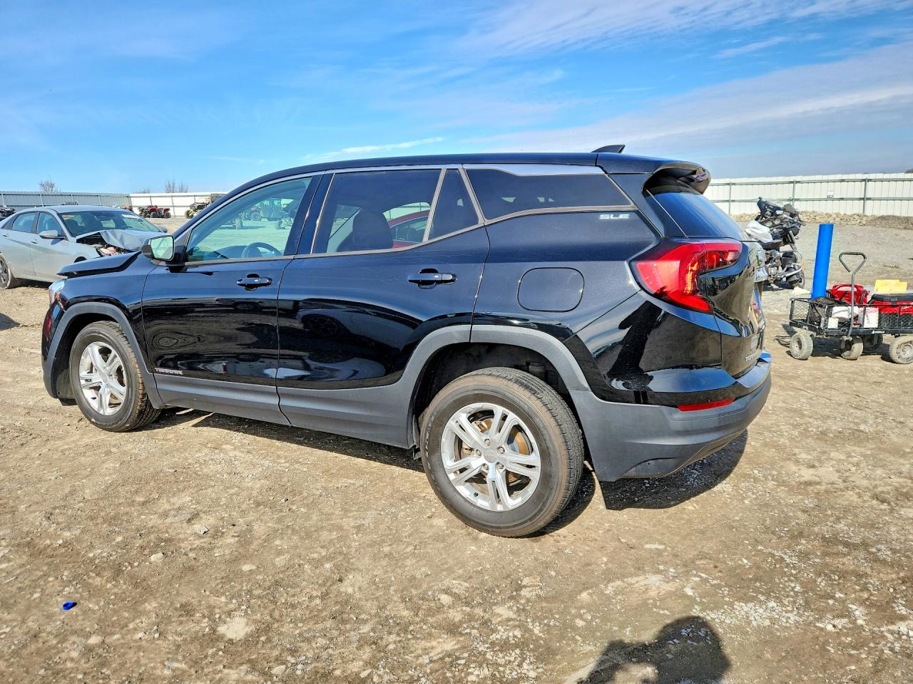 2019 GMC TERRAIN SLE photo 2