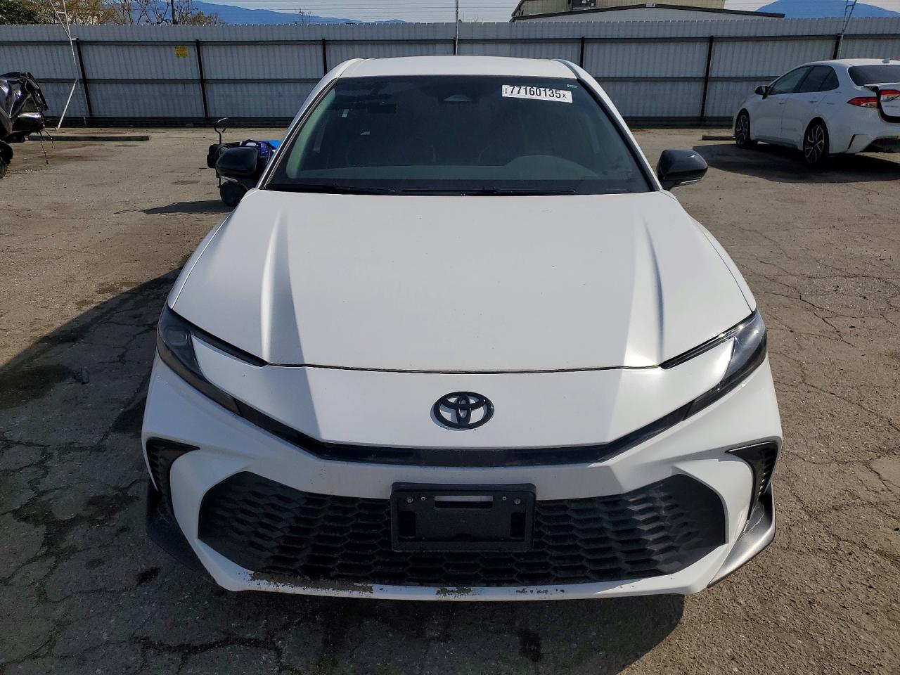 2025 TOYOTA CAMRY SE photo 13