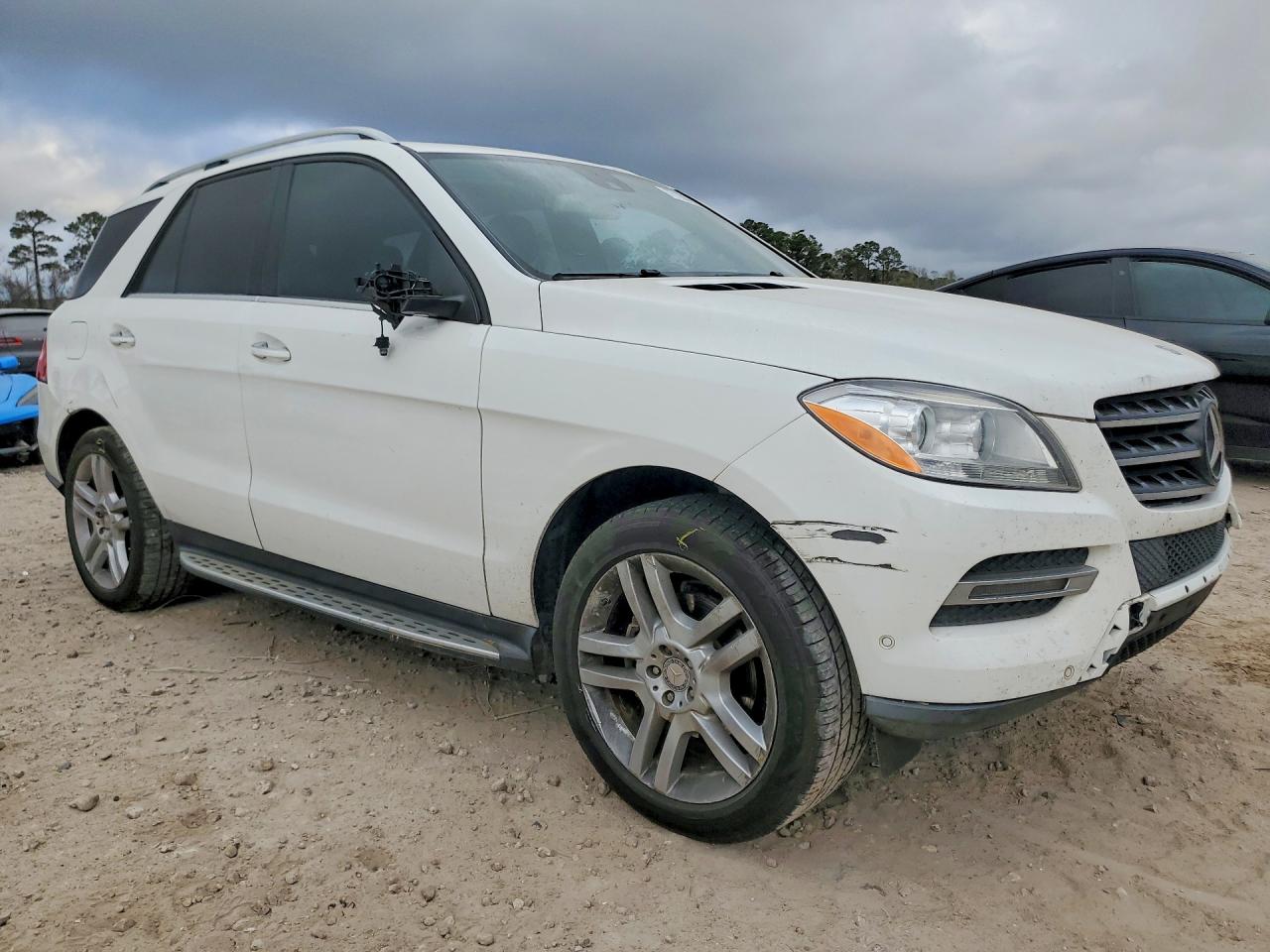 2015 MERCEDES-BENZ ML 350 photo 4
