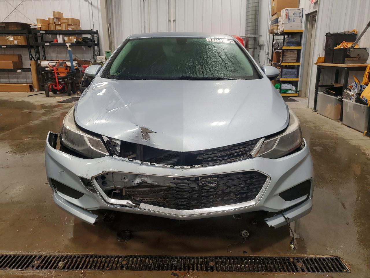 2017 CHEVROLET CRUZE LT photo 5