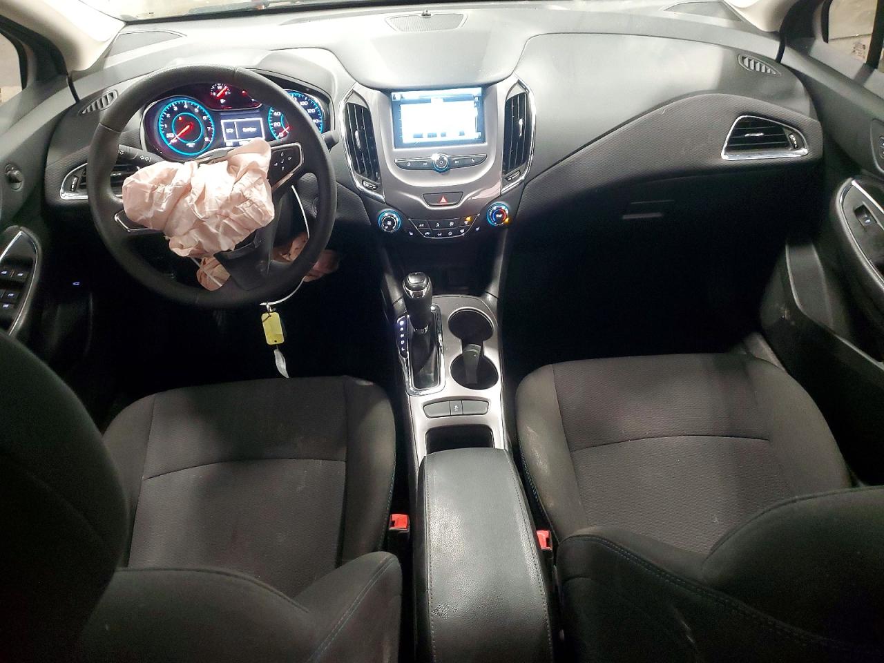 2017 CHEVROLET CRUZE LT photo 8