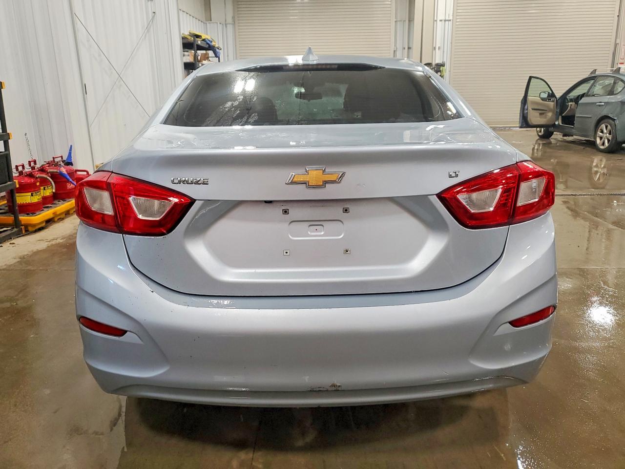 2017 CHEVROLET CRUZE LT photo 6