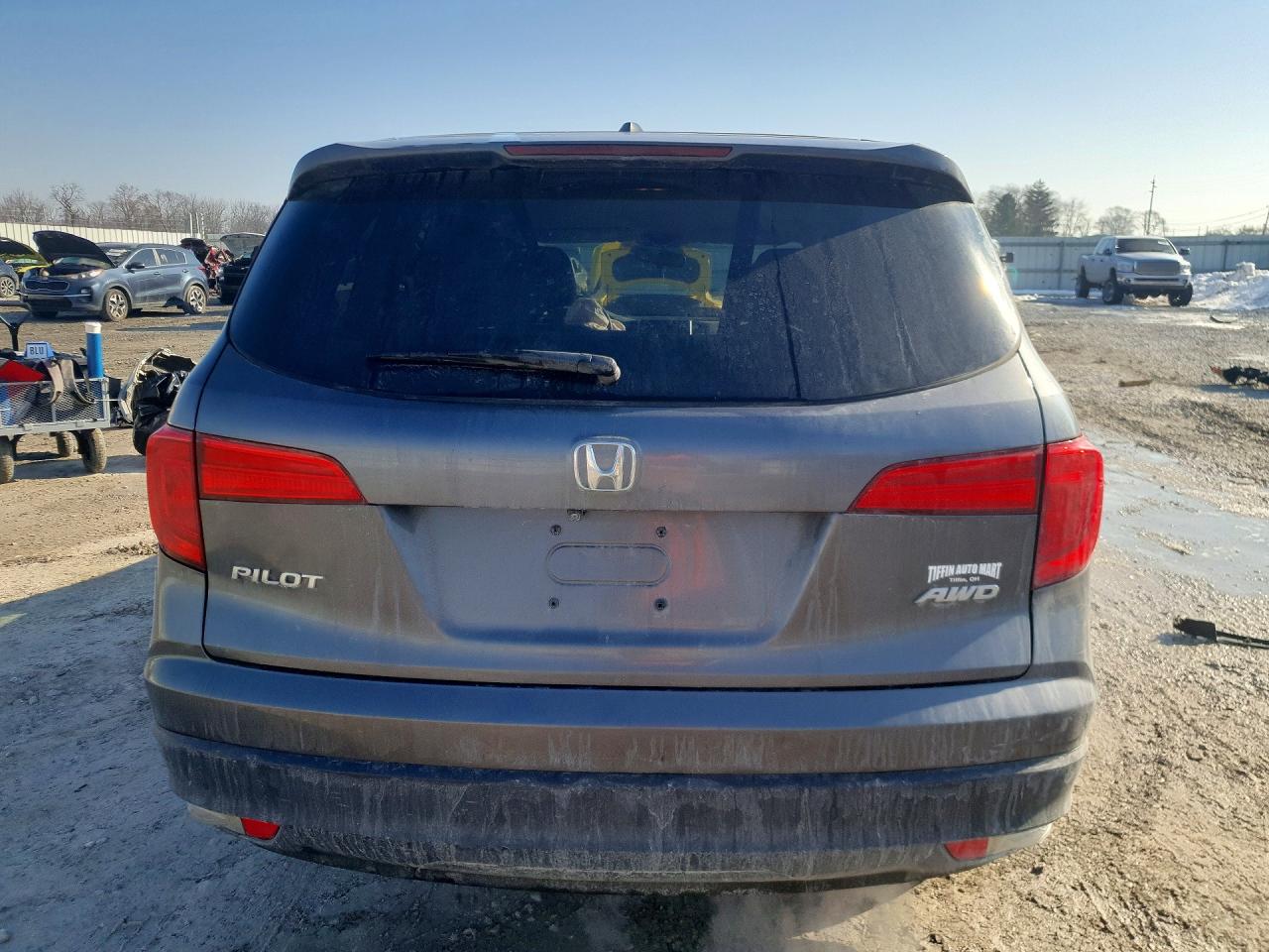 2016 HONDA PILOT EX photo 16