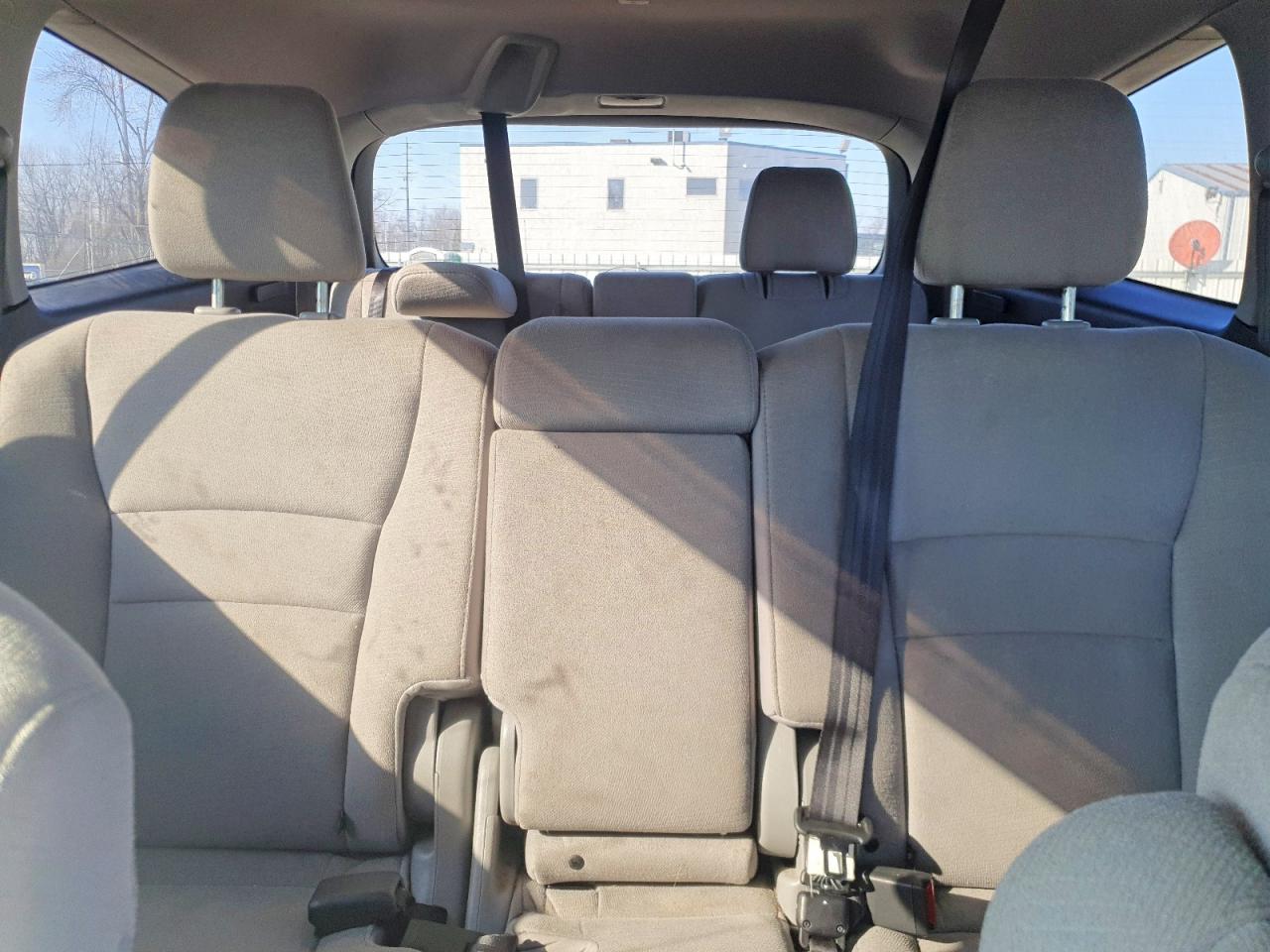 2016 HONDA PILOT EX photo 28