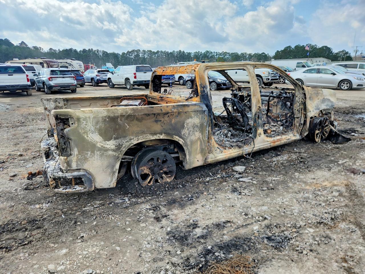 2023 CHEVROLET SILVERADO K1500 LTZ photo 3