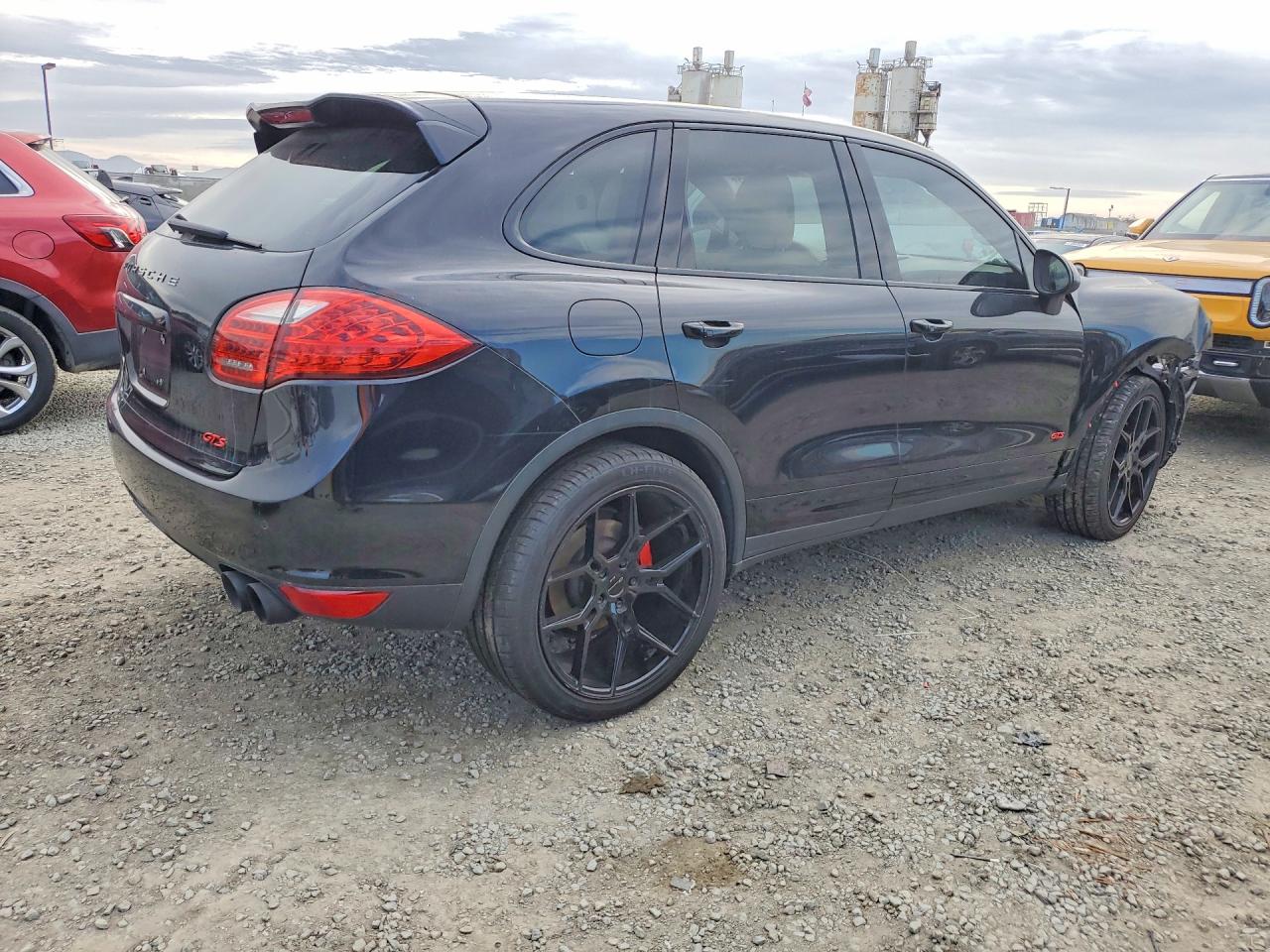 2011 PORSCHE CAYENNE S photo 7