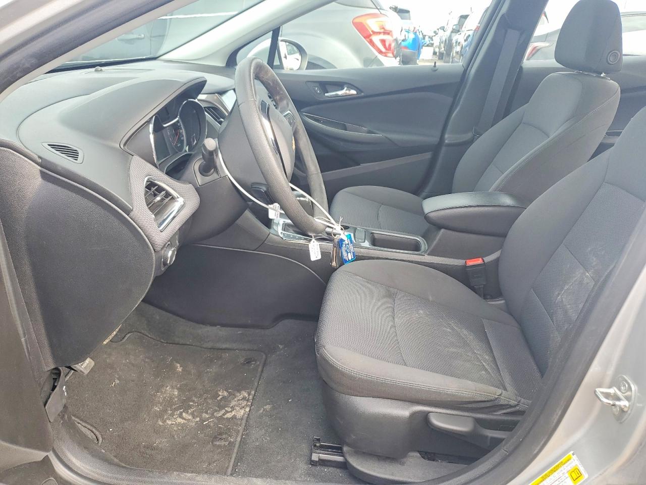 2019 CHEVROLET CRUZE LT photo 13