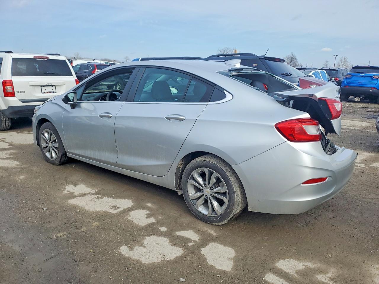 2019 CHEVROLET CRUZE LT photo 3