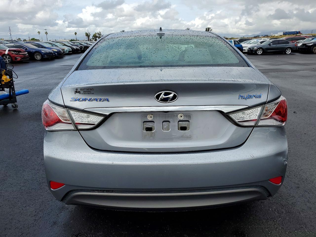 2015 HYUNDAI SONATA photo 16