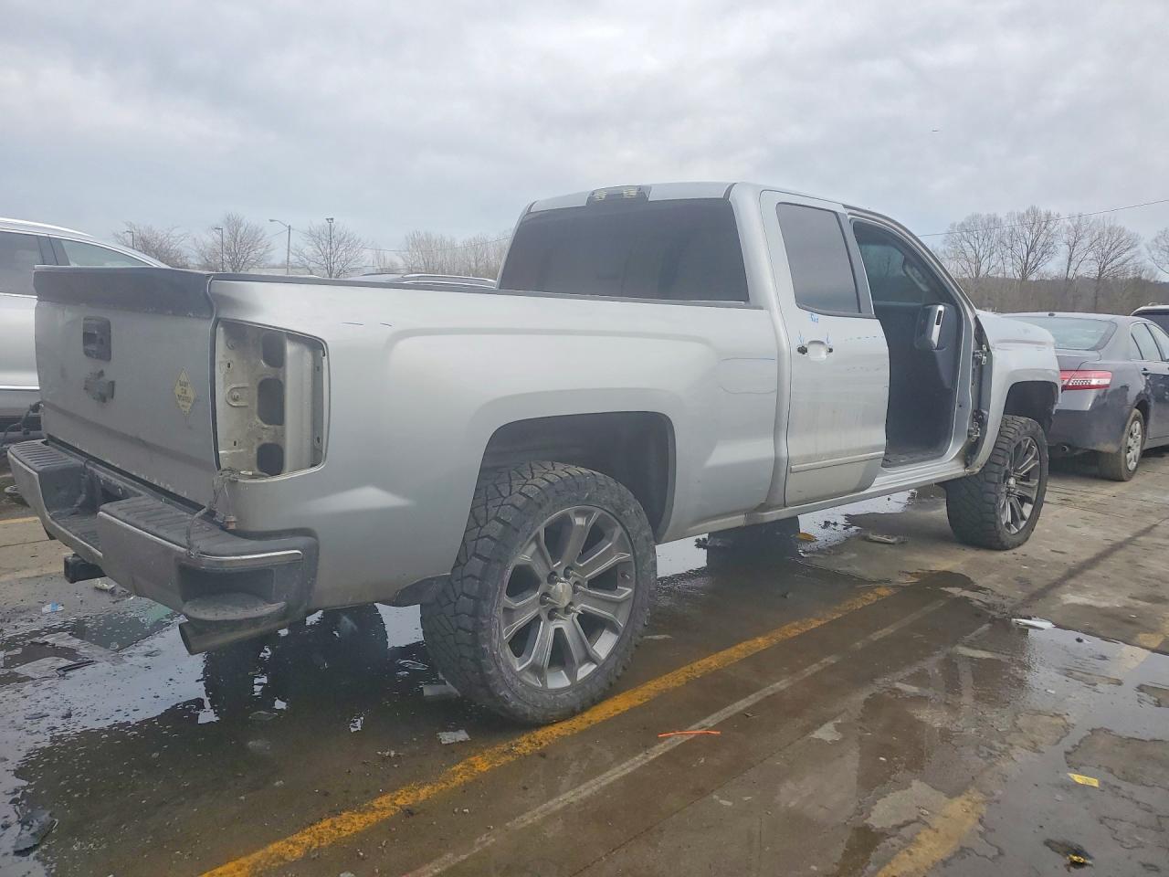 2017 CHEVROLET SILVERADO C1500 LT photo 5