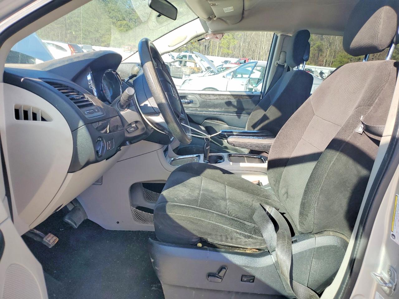 2012 DODGE GRAND CARAVAN SXT photo 7