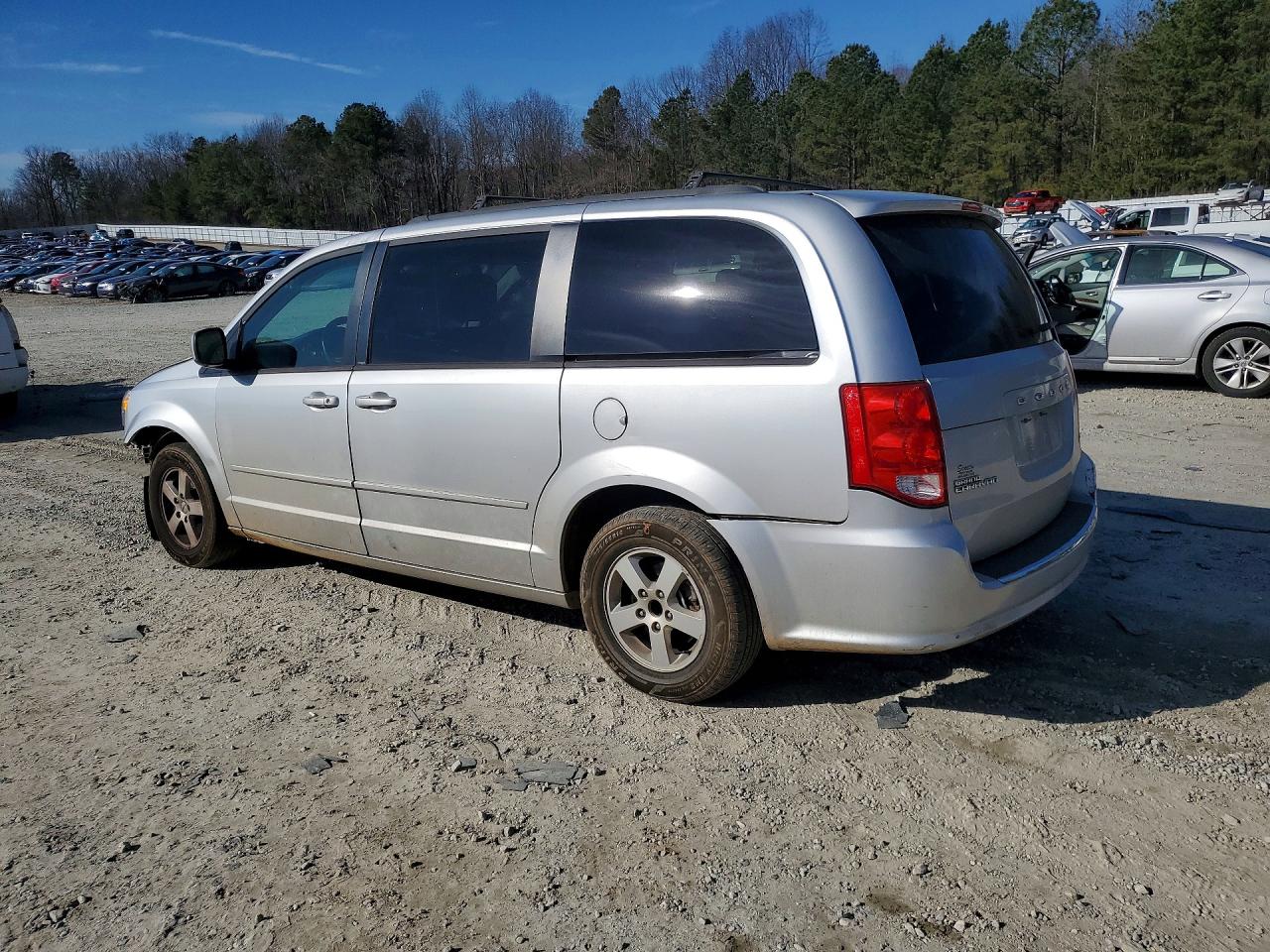 2012 DODGE GRAND CARAVAN SXT photo 2