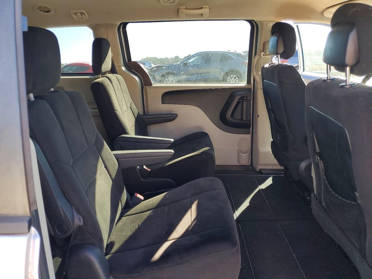 2012 DODGE GRAND CARAVAN SXT photo 11