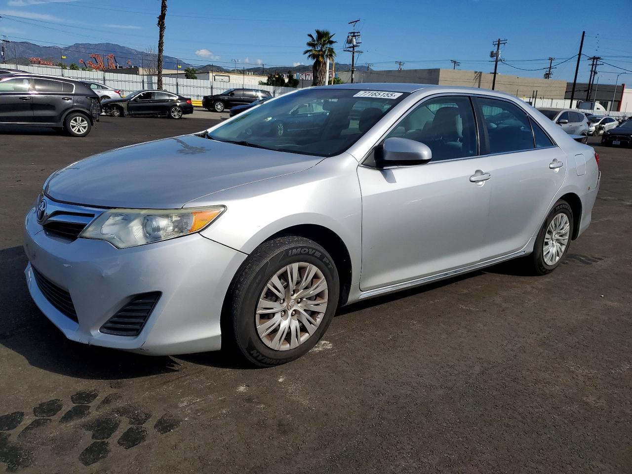 2014 TOYOTA CAMRY