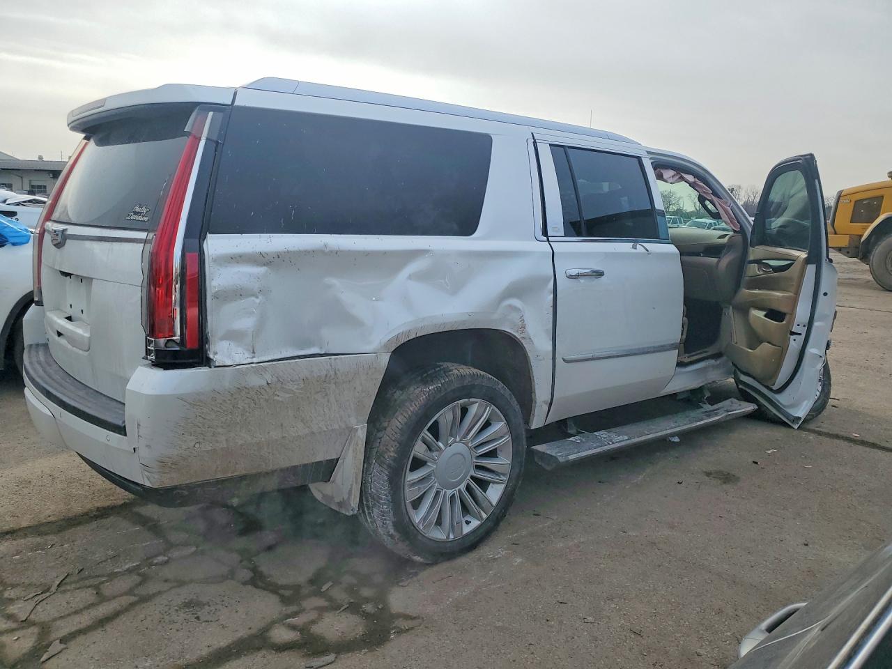 2020 CADILLAC ESCALADE ESV PLATINUM photo 5