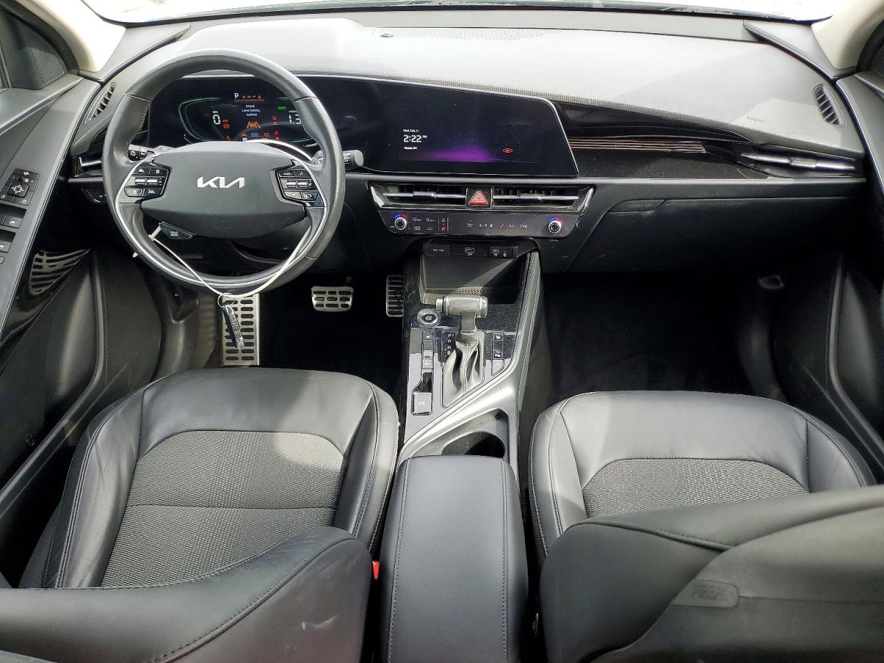 2023 KIA NIRO photo 8