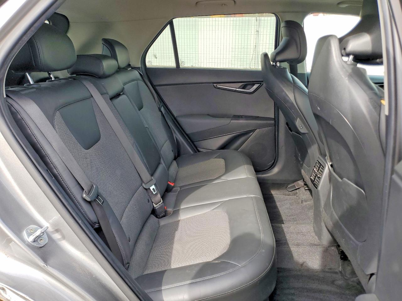 2023 KIA NIRO photo 11
