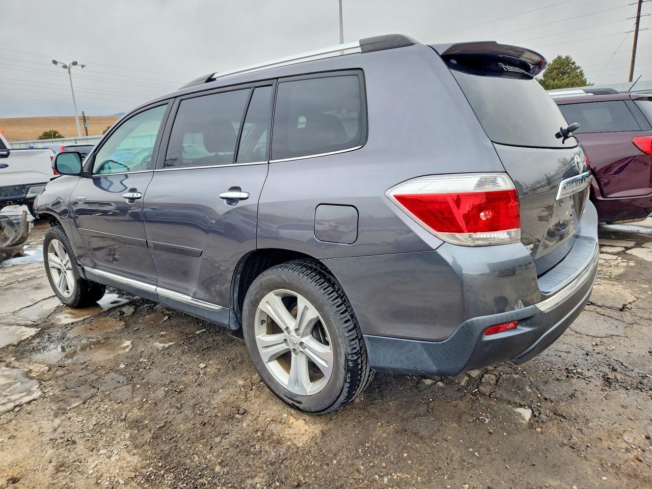 2013 TOYOTA HIGHLANDER LIMITED photo 2