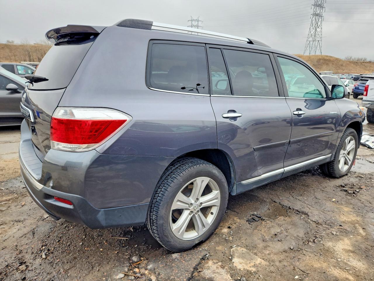 2013 TOYOTA HIGHLANDER LIMITED photo 3