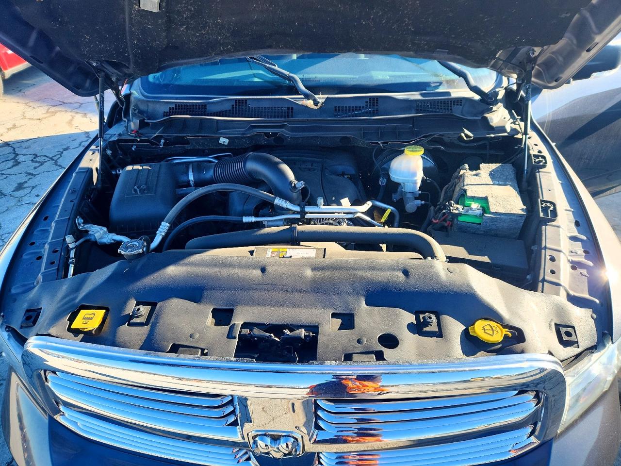 2017 RAM 1500 SLT photo 31