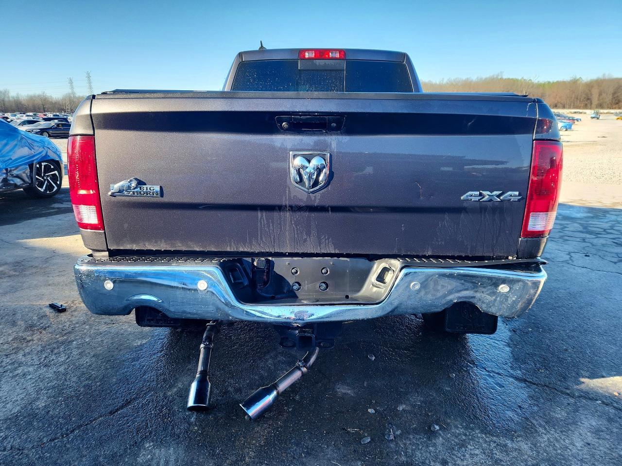 2017 RAM 1500 SLT photo 16