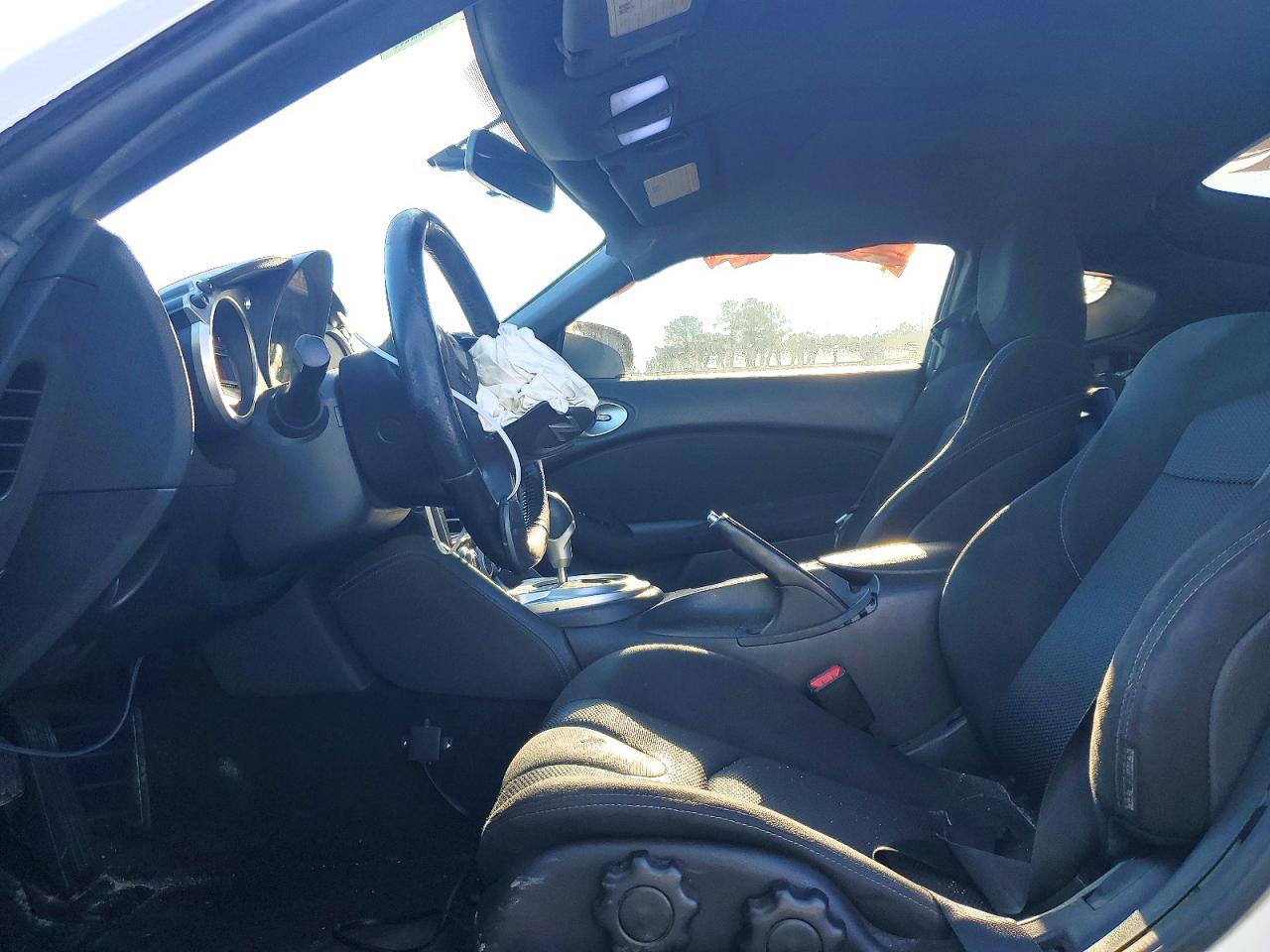 2016 NISSAN 370Z BASE photo 19