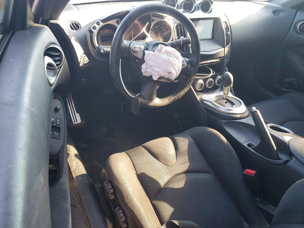 2016 NISSAN 370Z BASE photo 22