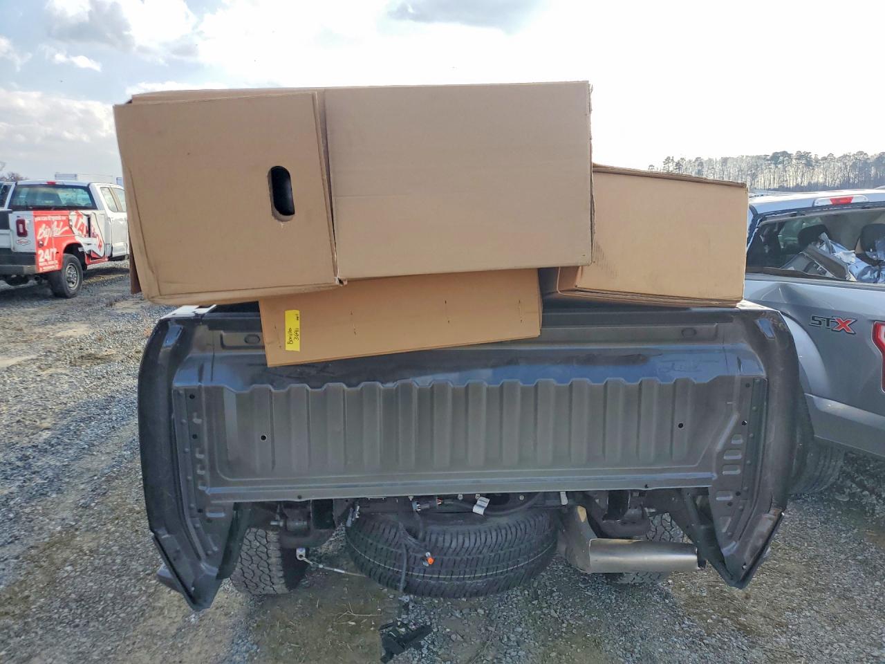 2025 GMC SIERRA K3500 DENALI ULTIMATE photo 6