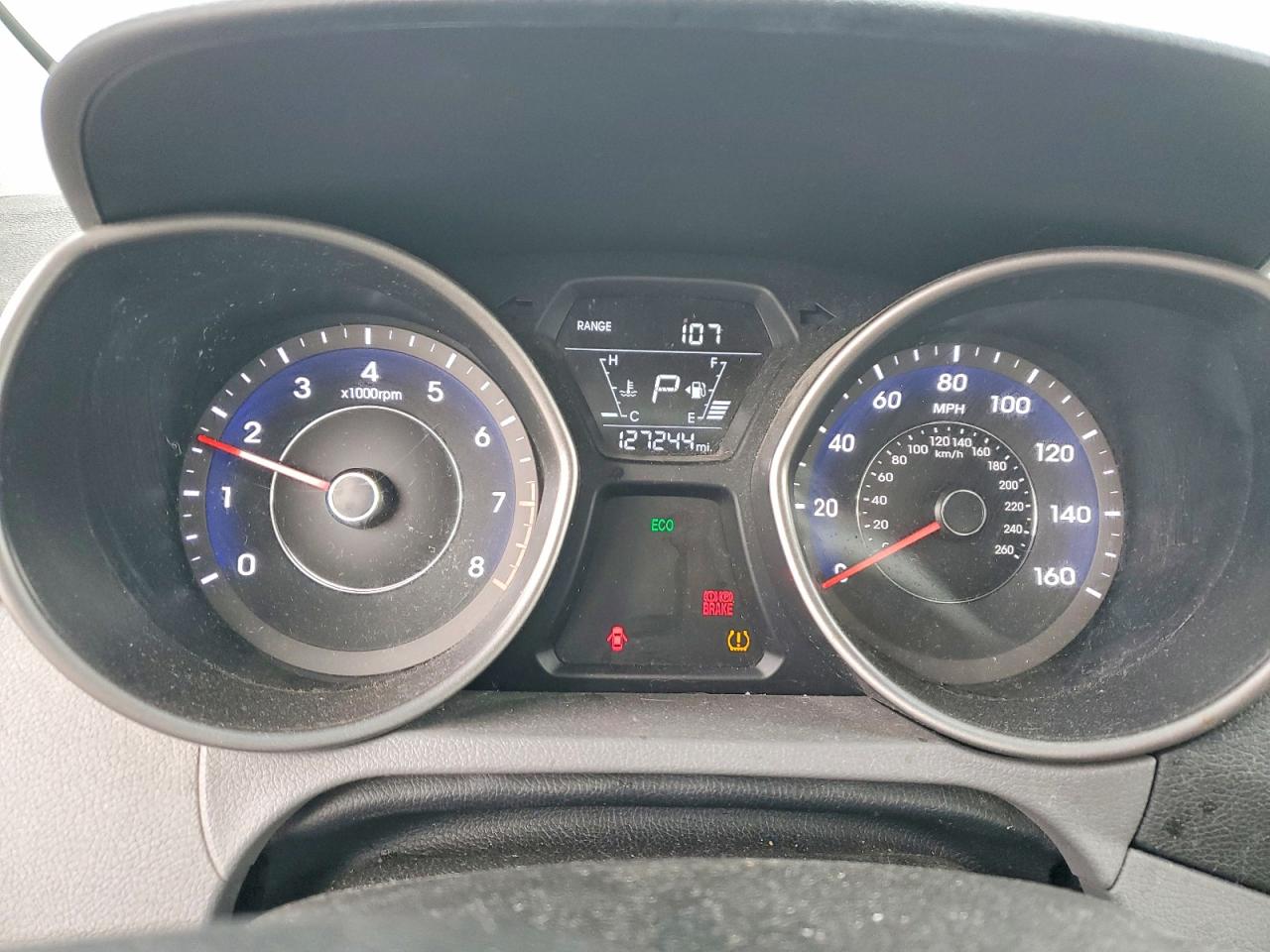 2016 HYUNDAI ELANTRA SE photo 9