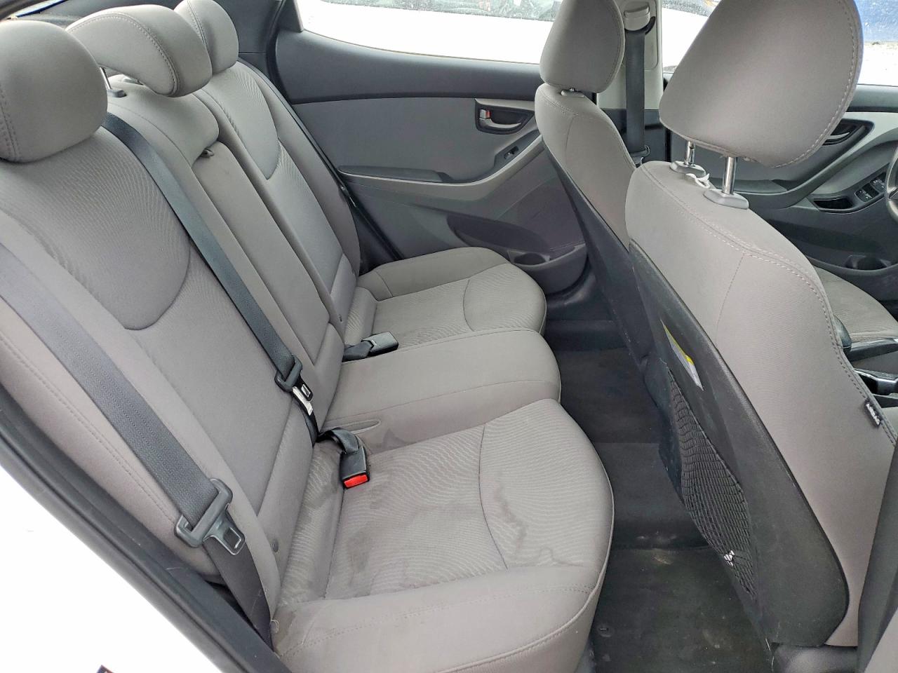 2016 HYUNDAI ELANTRA SE photo 10