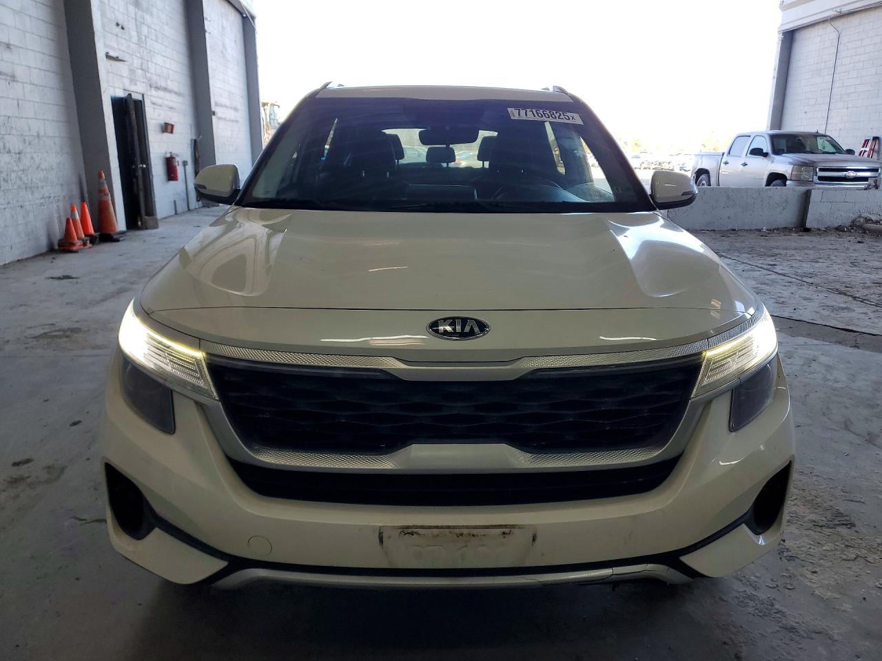 2021 KIA SELTOS S photo 9