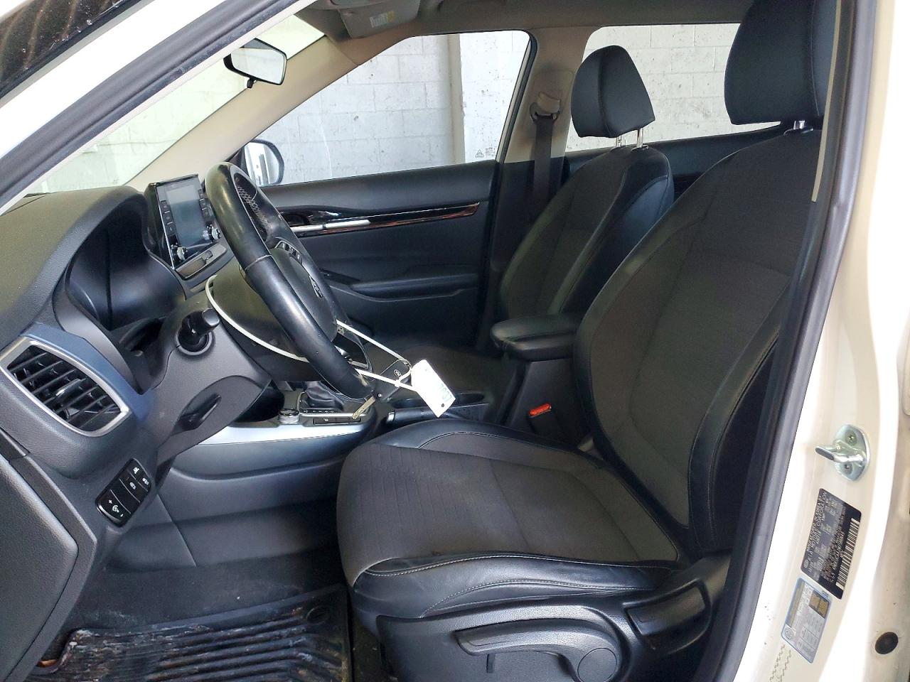 2021 KIA SELTOS S photo 13