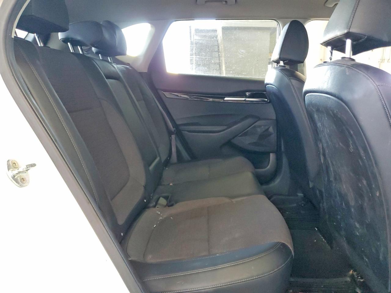 2021 KIA SELTOS S photo 21