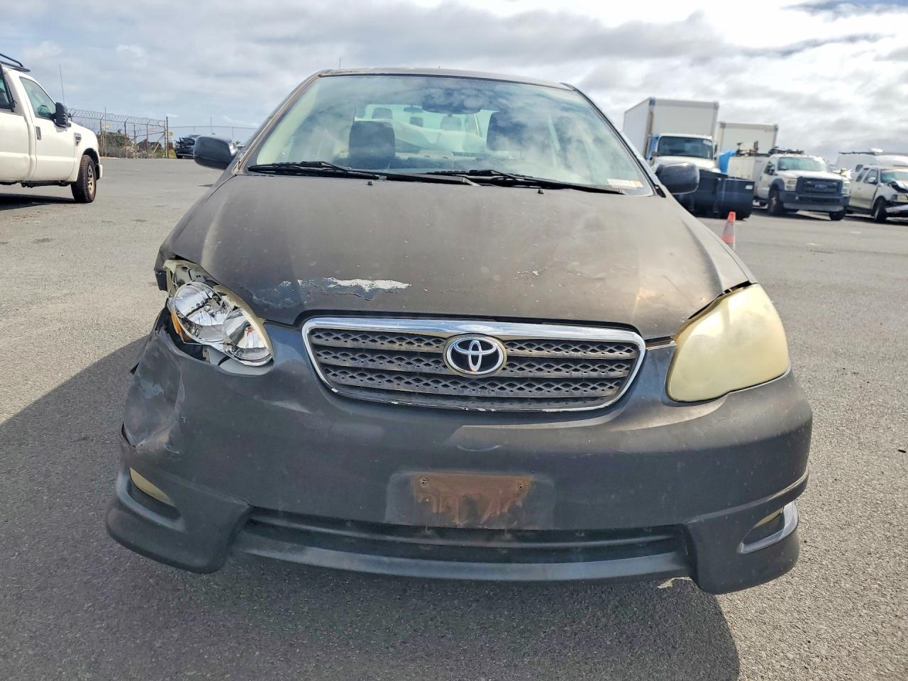 2005 TOYOTA COROLLA CE photo 9