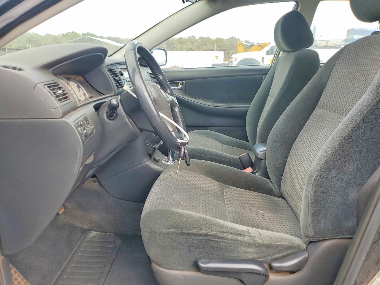 2005 TOYOTA COROLLA CE photo 13