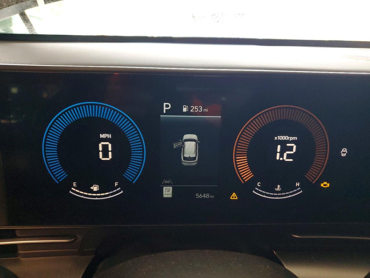 2025 HYUNDAI KONA SEL photo 17