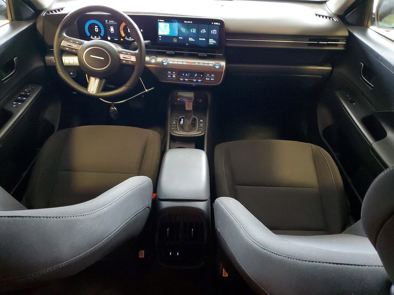 2025 HYUNDAI KONA SEL photo 15