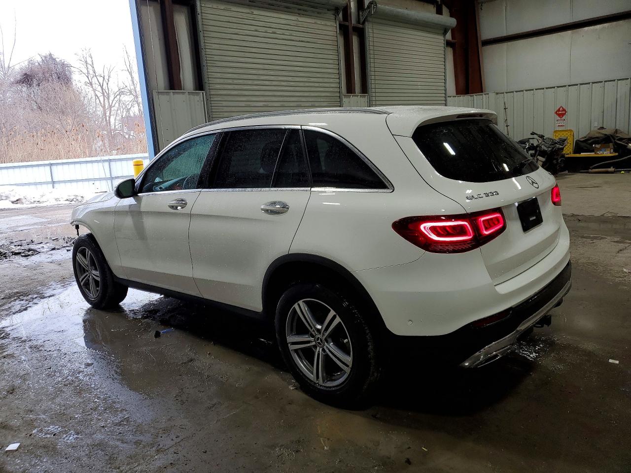 2022 MERCEDES-BENZ GLC 300 4MATIC photo 2