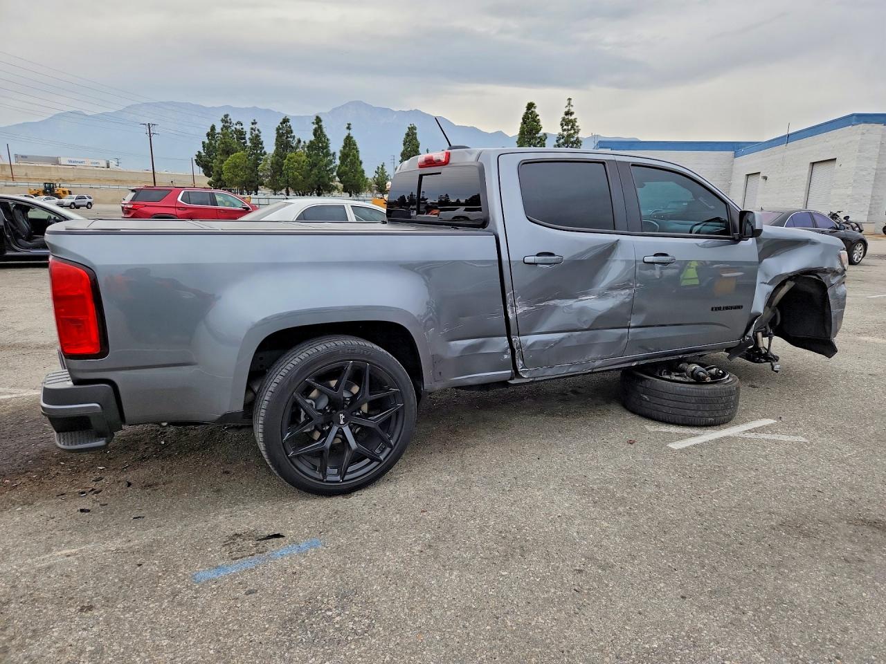 2022 CHEVROLET COLORADO LT photo 3
