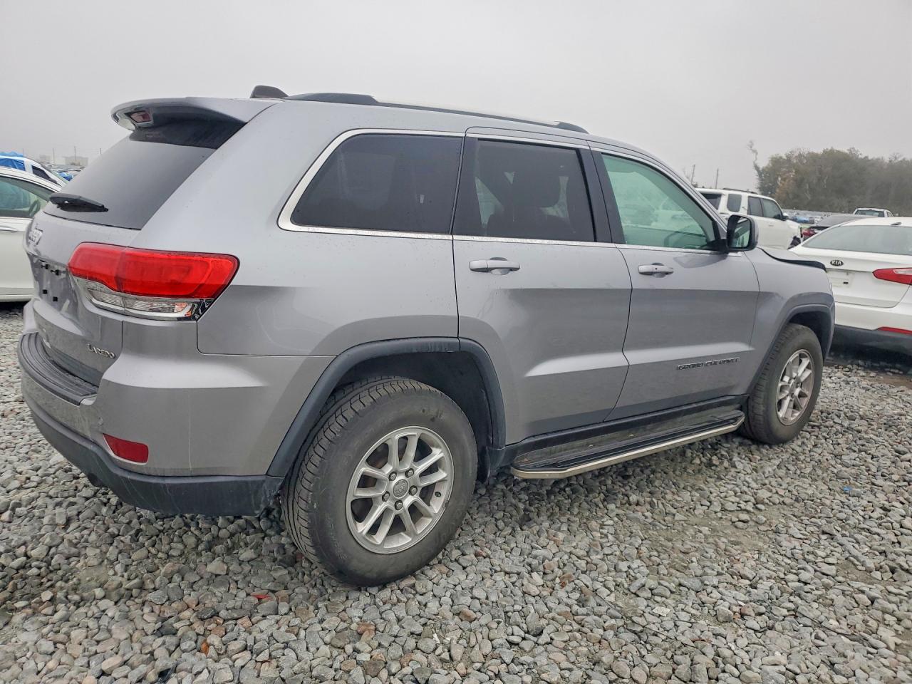 2018 JEEP GRAND CHEROKEE LAREDO photo 7