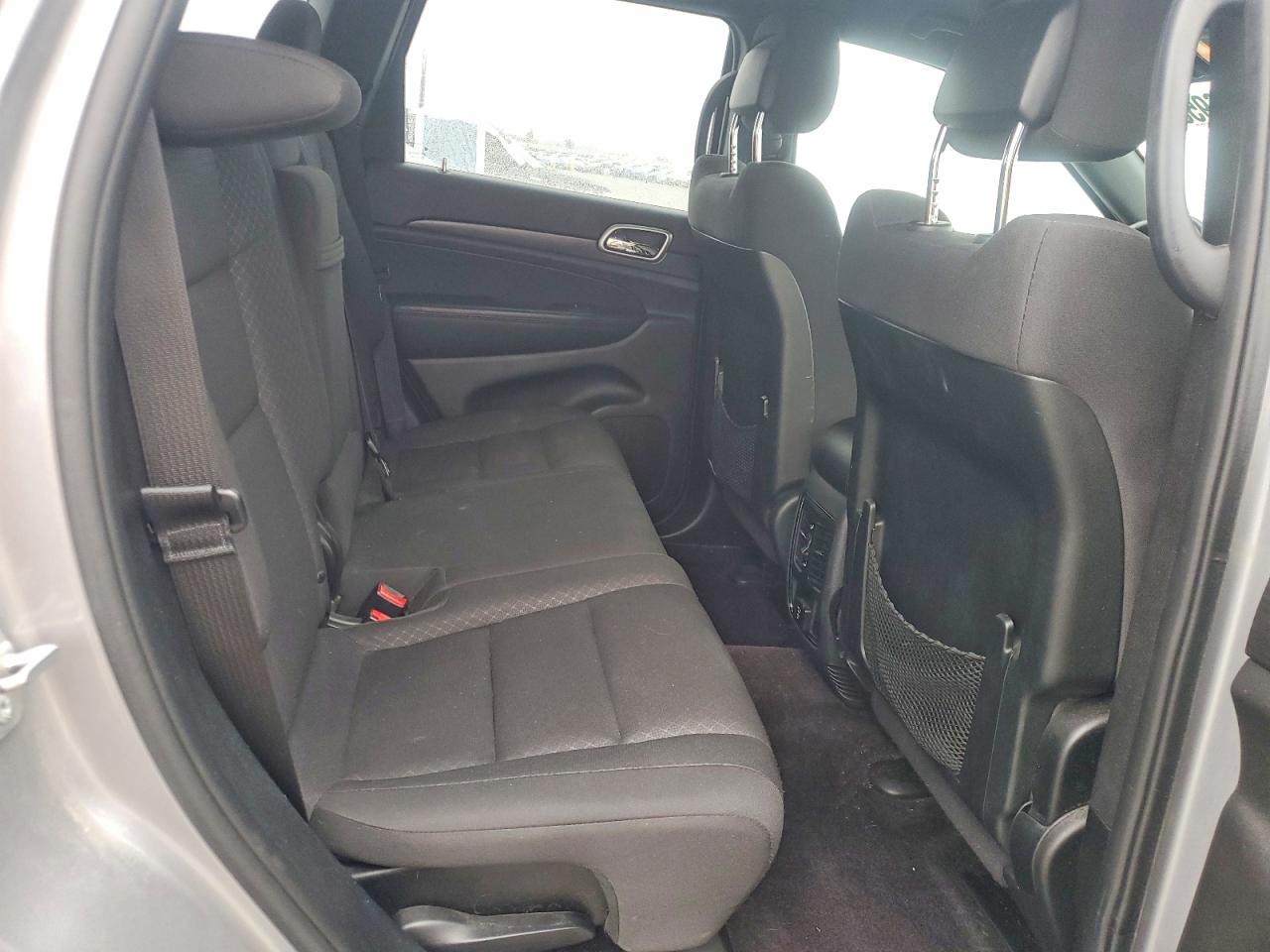 2018 JEEP GRAND CHEROKEE LAREDO photo 31