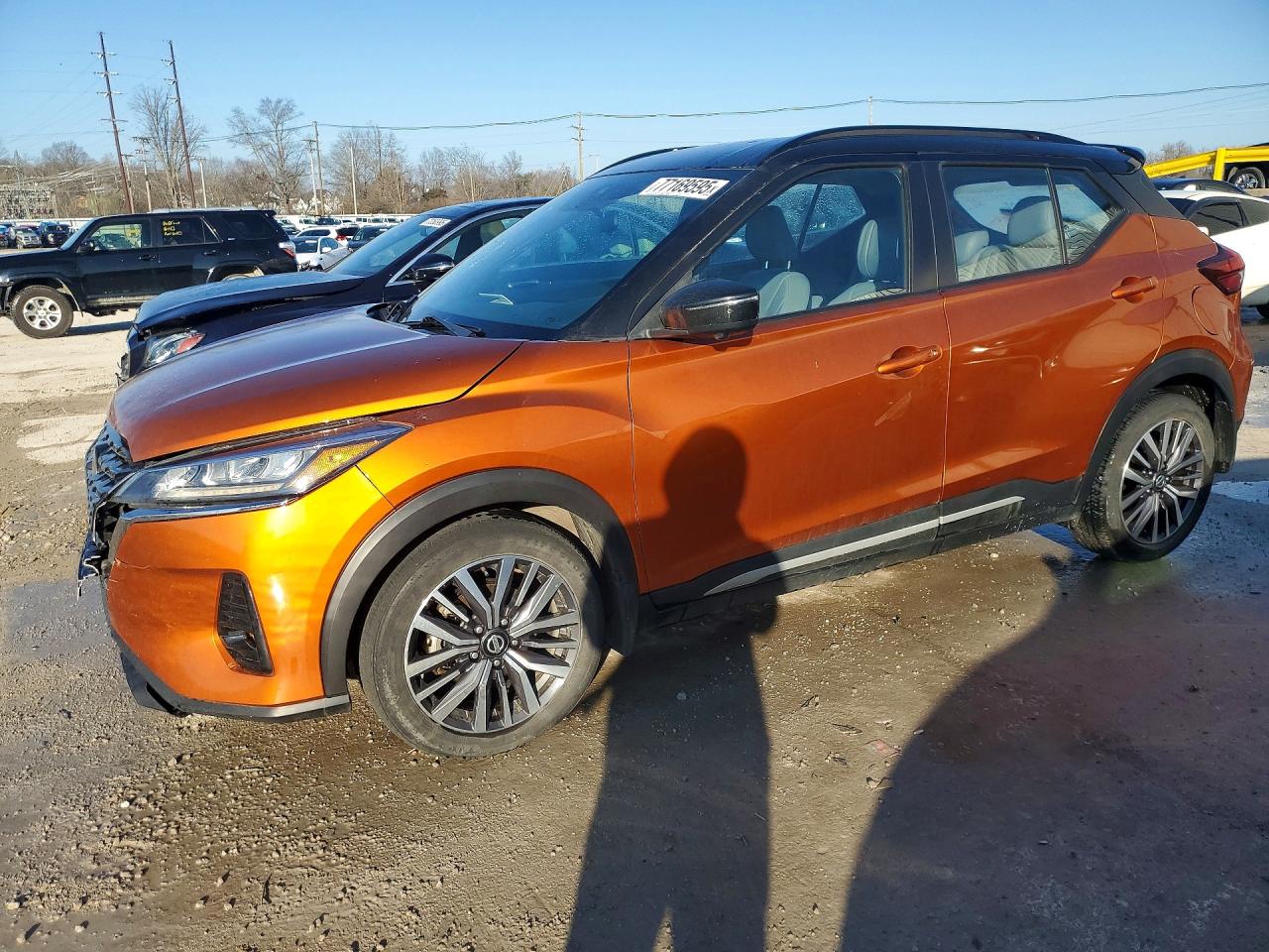 2021 NISSAN KICKS