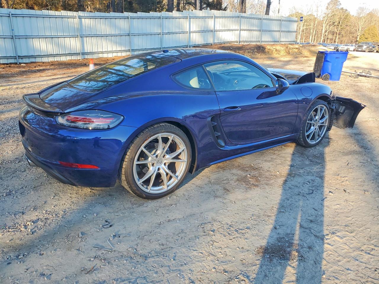2024 PORSCHE CAYMAN BASE photo 3