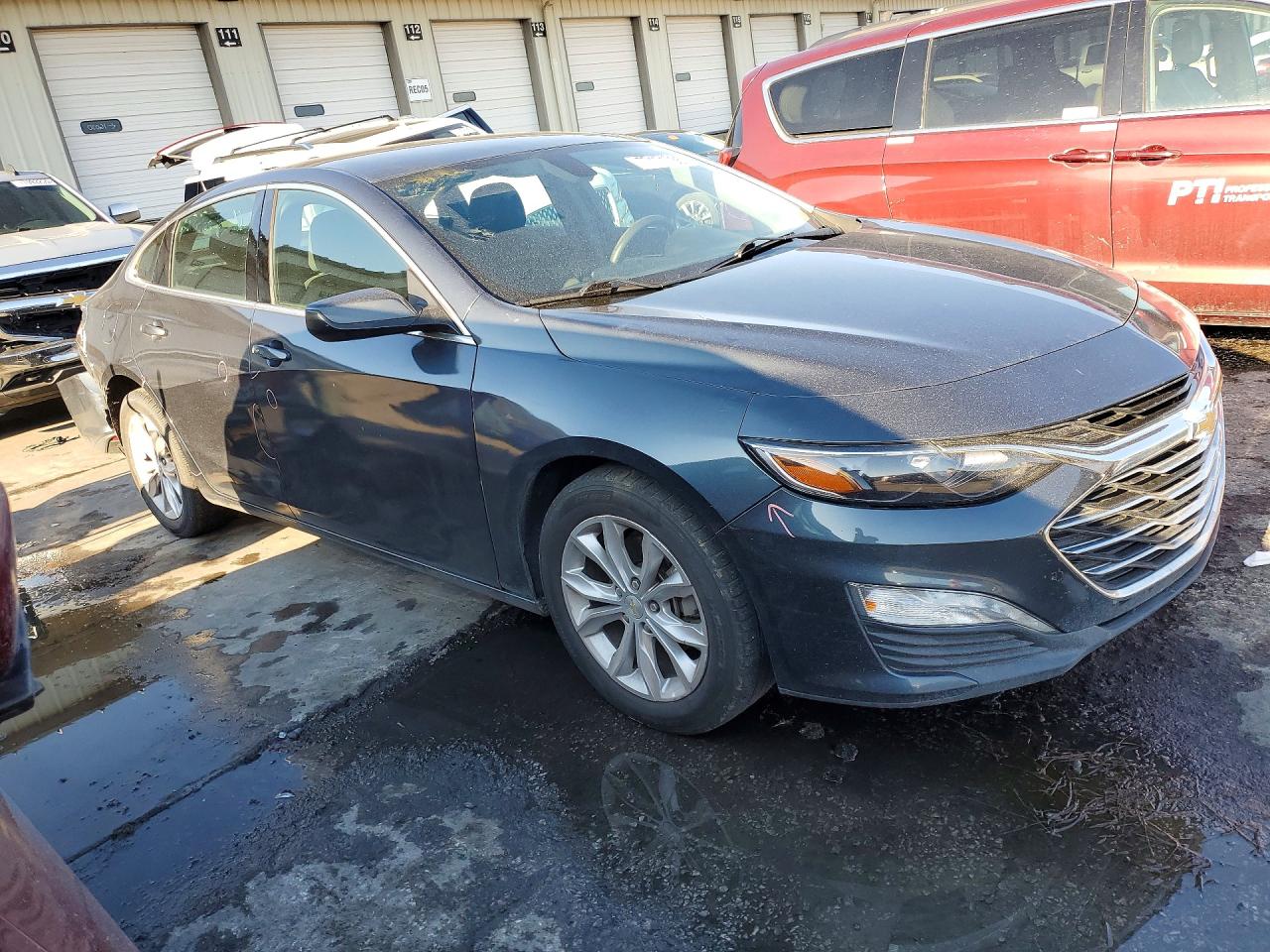 2020 CHEVROLET MALIBU LT photo 4