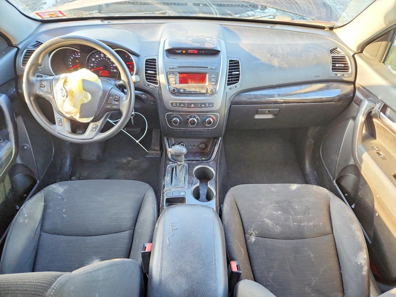 2014 KIA SORENTO LX photo 22